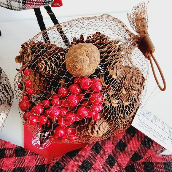 NWT Refillable Christmas Advent Calendar and Holiday Decor 8 Item Bundle - Picture 8 of 13